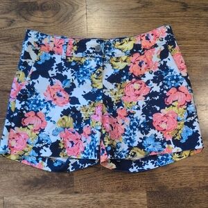 Women's Isaac Mizrahi floral chino shorts size 8